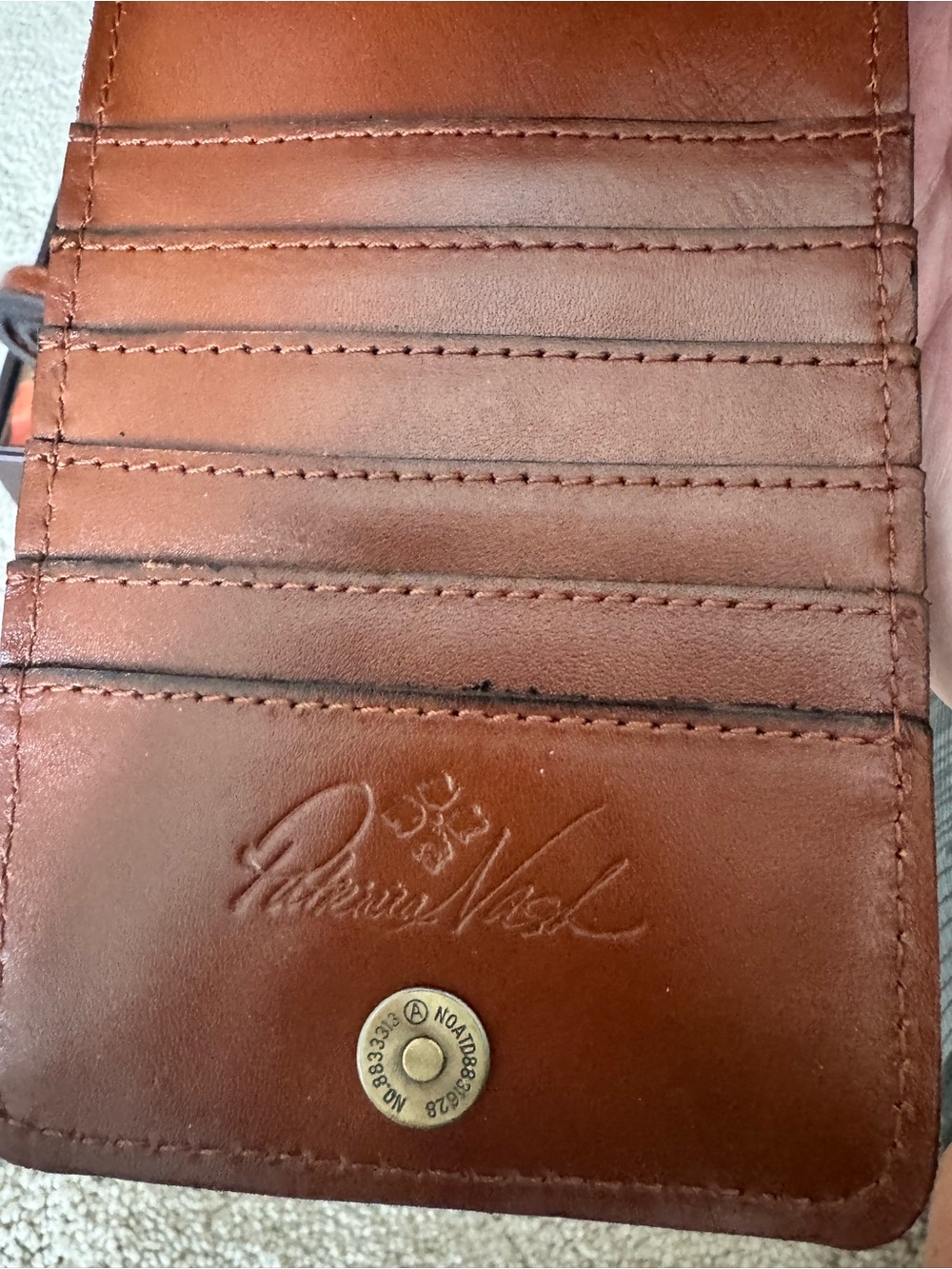 Patricia Nash Floral Leather Crossbody Phone Wallet and Scarf Box Set - Picture 4 of 8